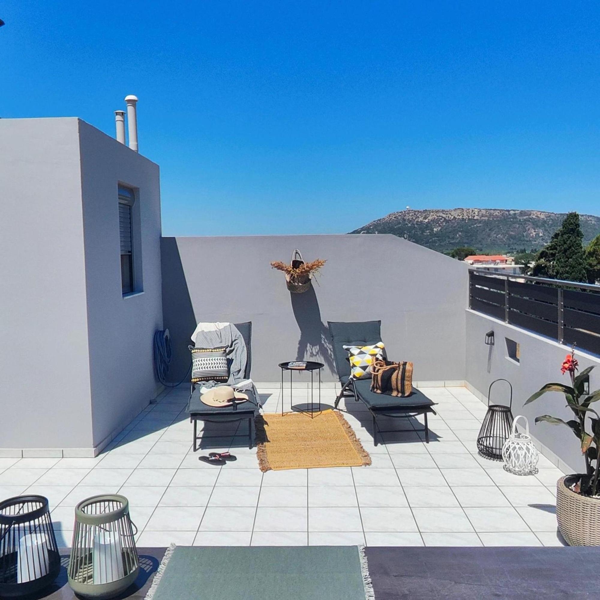 Stamatina's Luxury Penthouse In * Pastida